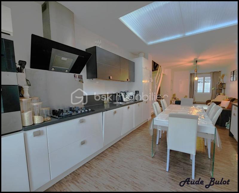 Maison - 83 m² - 4 pièces
