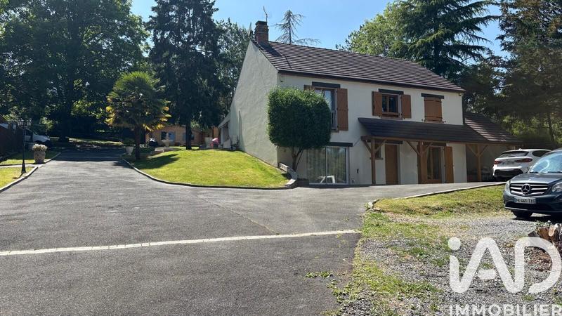 Maison - 137 m² - 5 pièces