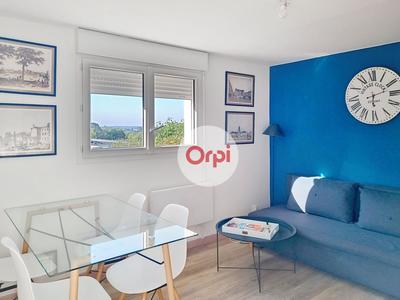 Maison - 163 m² - 10 pièces