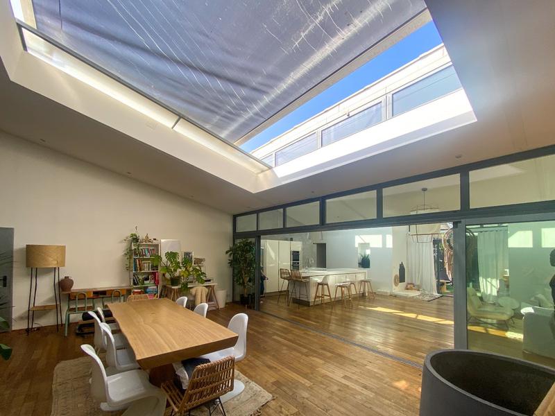 Atelier d'activités - 235 m² - 6 pièces