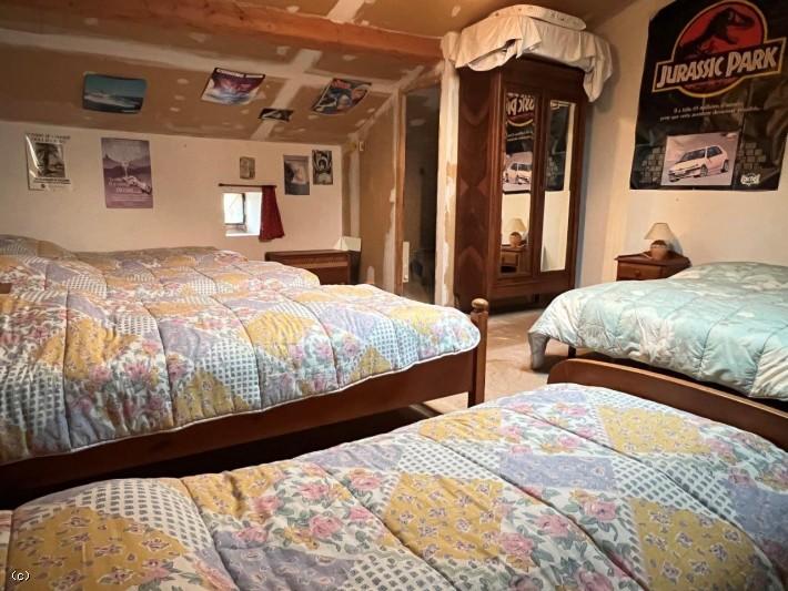 Maison en pierre - 177 m² - 6 pièces