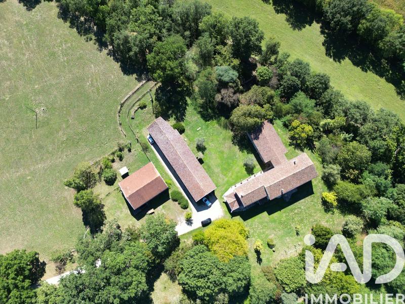 Maison - 564 m² - 13 pièces