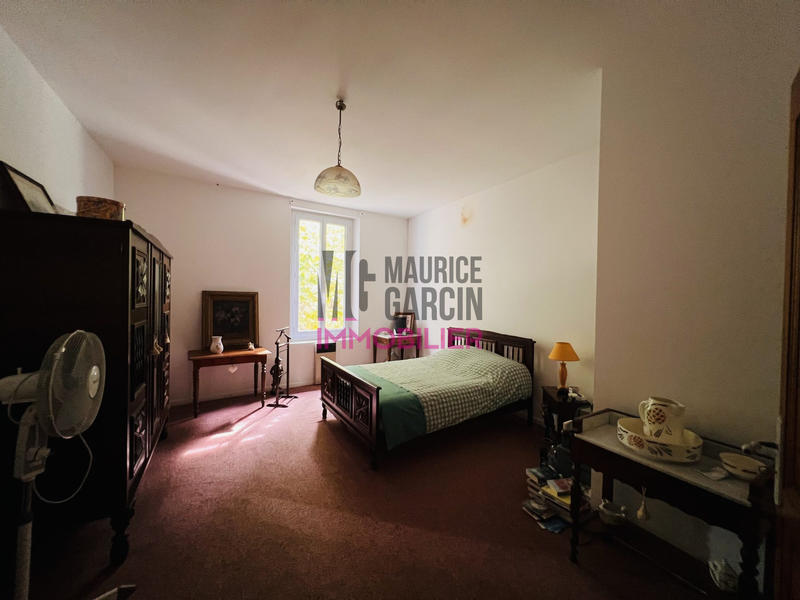 Maison - 510 m² - 23 pièces