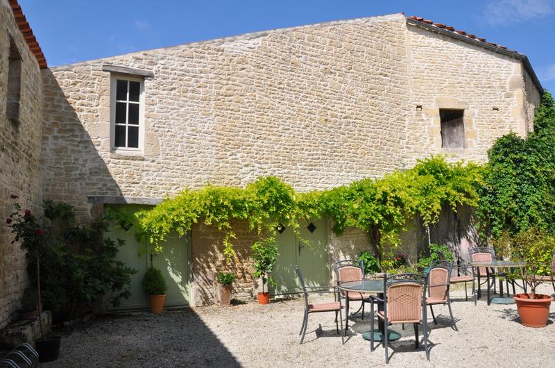 Maison - 713 m² - 15 pièces