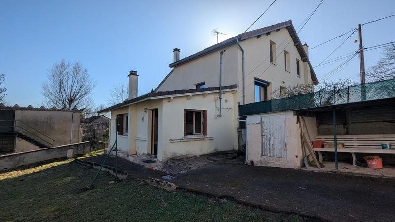 Maison - 97 m² - 6 pièces