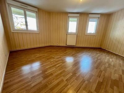 Appartement - 75 m² - 3 pièces