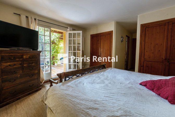 Maison - 159 m² - 5 pièces