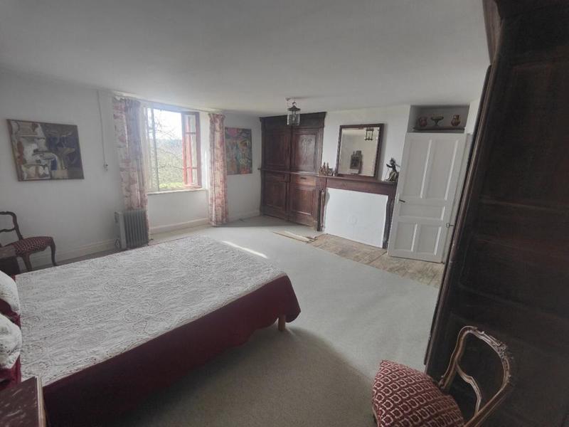 Corps de ferme - 140 m² - 6 pièces