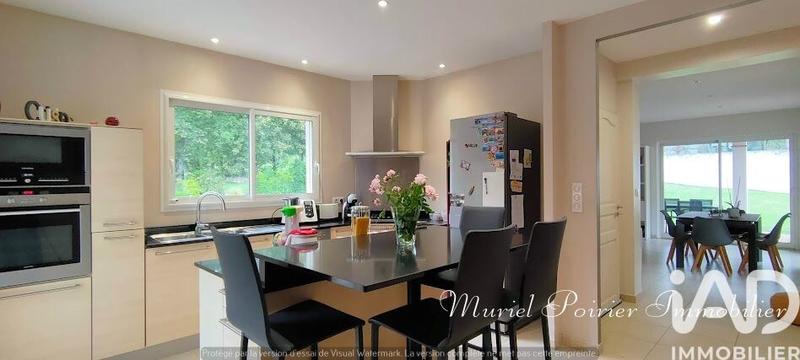 Maison - 190 m² - 6 pièces