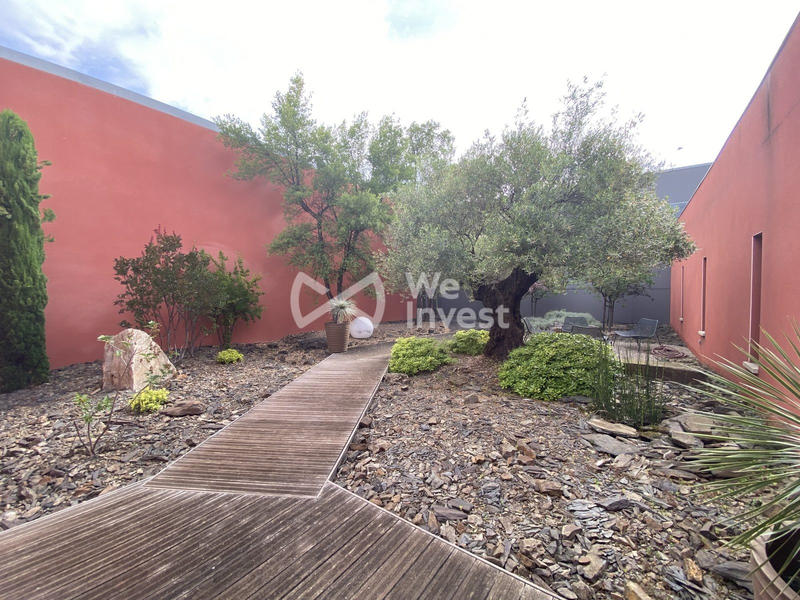 Maison - 1 000 m² - 4 pièces