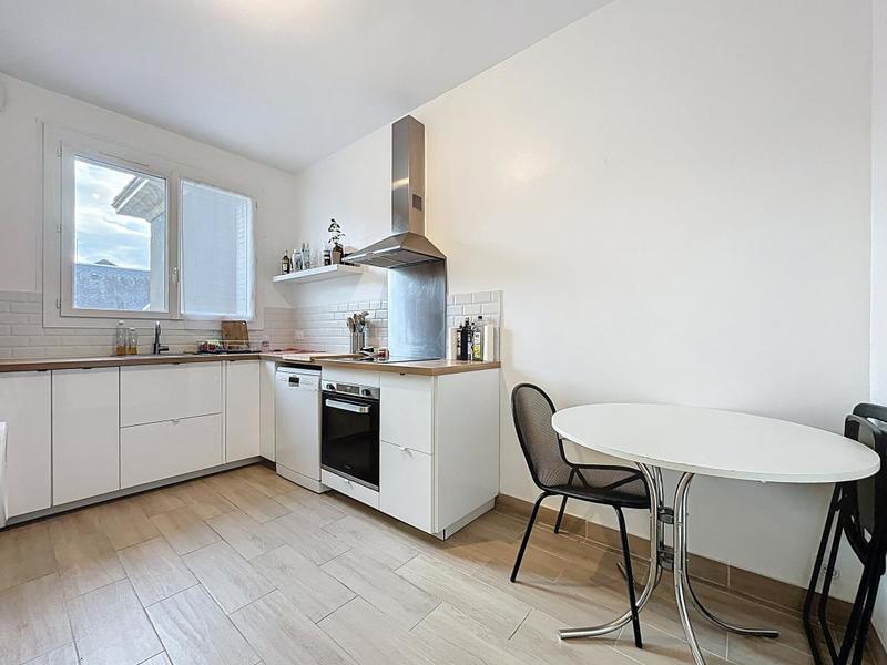 Appartement ancien - 60 m² - 2 pièces