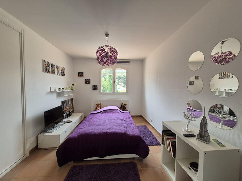 Maison - 170 m² - 5 pièces