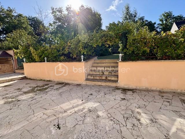 Maison - 175 m² - 8 pièces