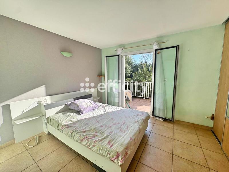 Pavillon - 160 m² - 5 pièces