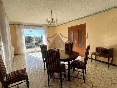 Maison - 162 m² - 7 pièces