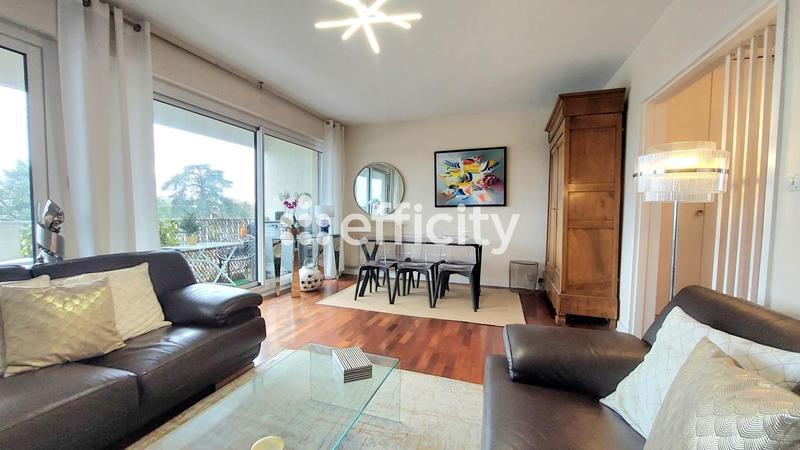 Appartement - 86 m² - 4 pièces