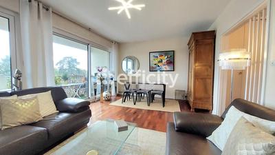 Appartement - 86 m² - 4 pièces