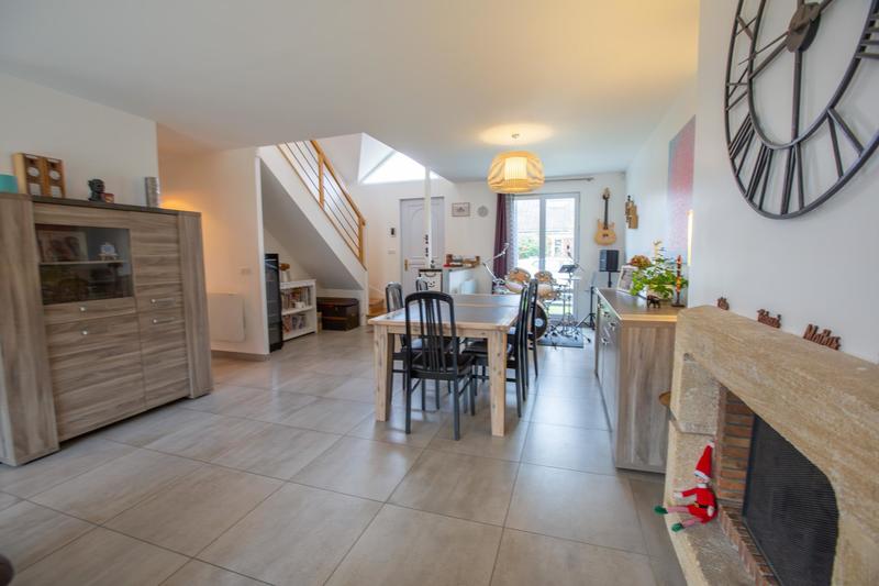 Maison - 140 m² - 6 pièces