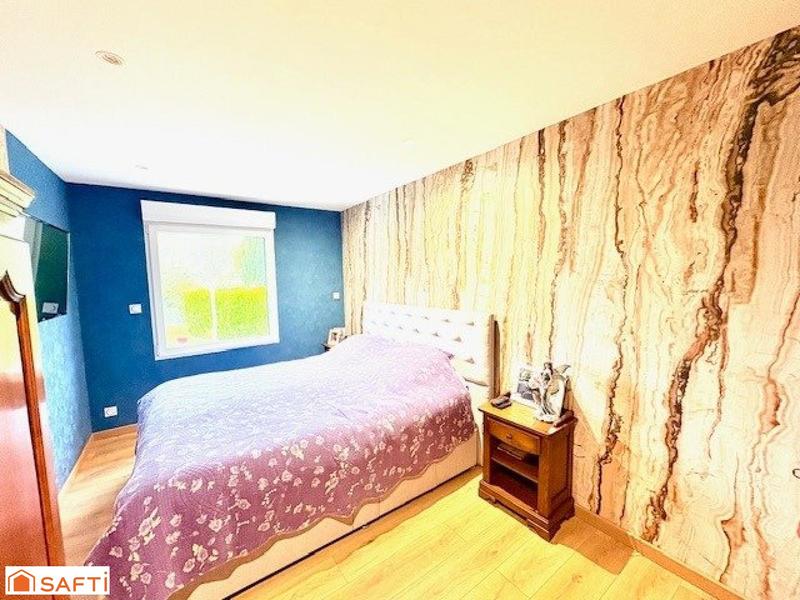 Maison - 90 m² - 5 pièces