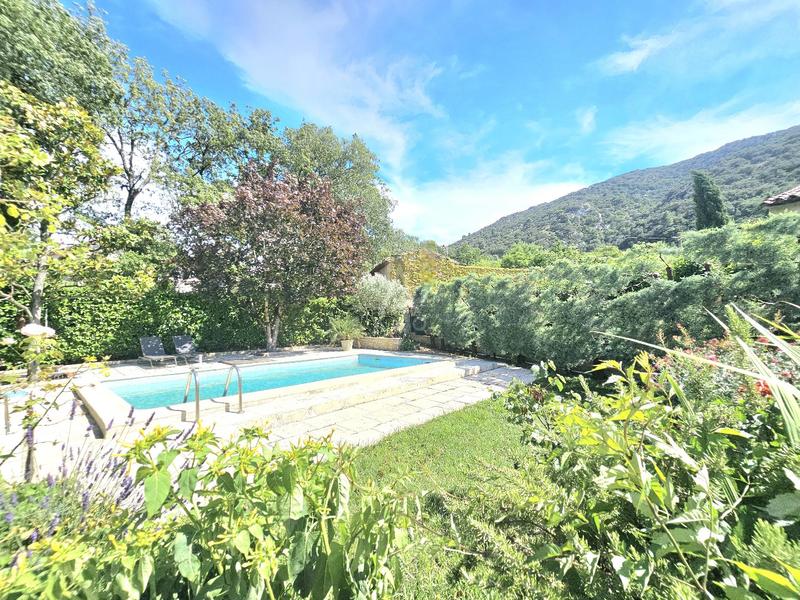 Maison - 113 m² - 5 pièces