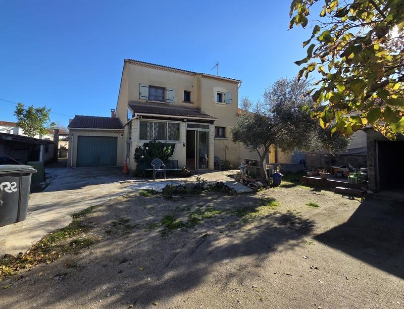 Maison - 138 m² - 10 pièces