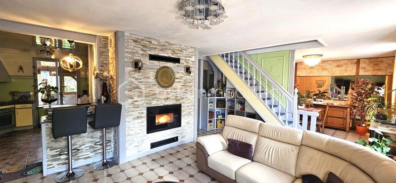 Maison - 130 m² - 7 pièces
