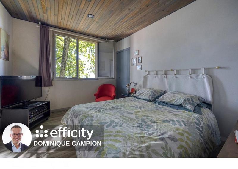 Villa - 196 m² - 8 pièces