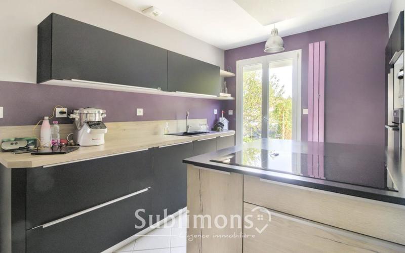 Maison - 110 m² - 6 pièces