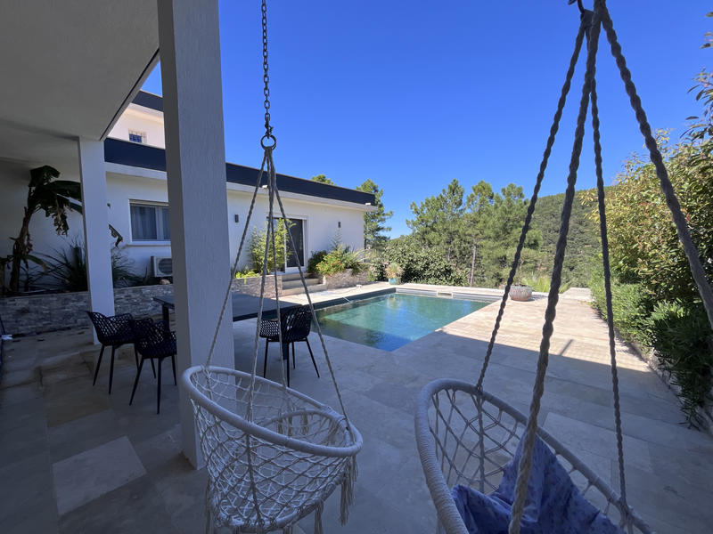 Villa - 140 m² - 6 pièces