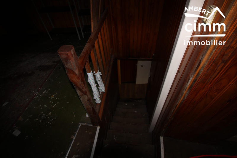 Maison - 110 m² - 10 pièces