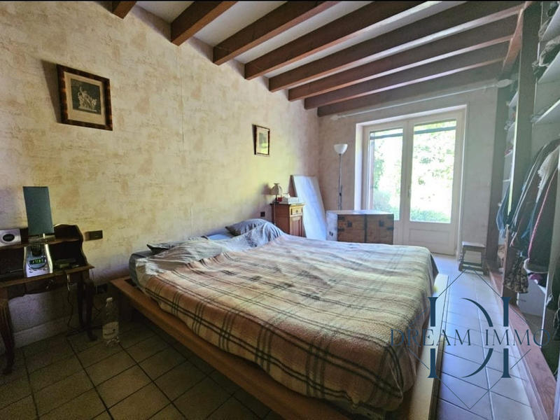 Maison - 263 m² - 7 pièces