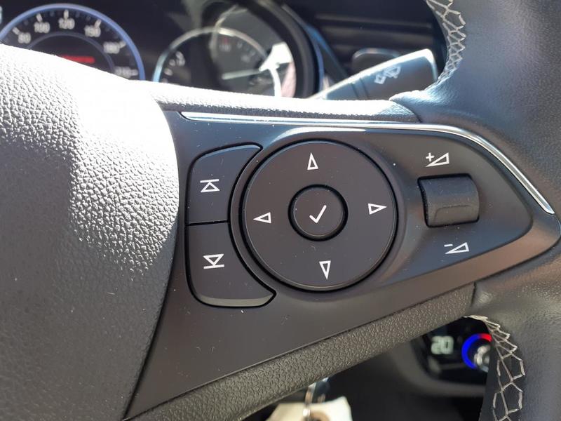 Opel Insignia Grand Sport 2.0 Diesel 174 ch Bva8 Elegance Business