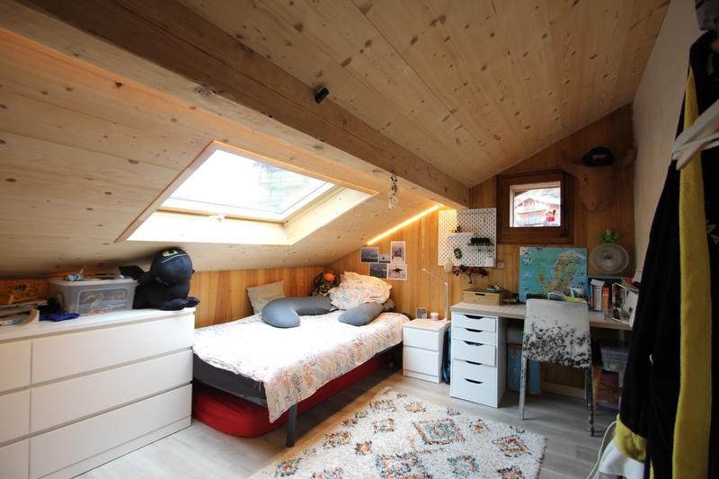 Appartement ancien - 71 m² - 4 pièces