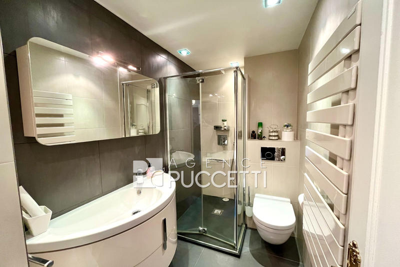 Appartement - 102 m² - 3 pièces