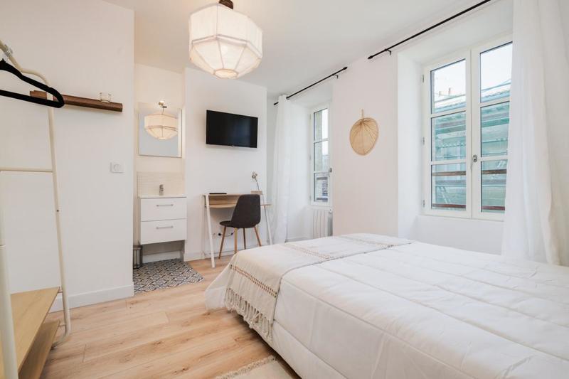 Appartement - 93 m² - 5 pièces