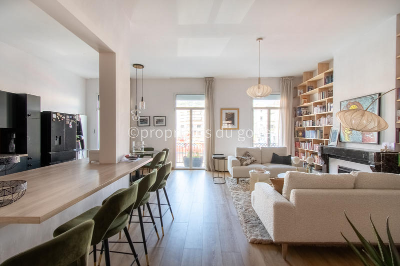 Appartement - 207 m² - 7 pièces