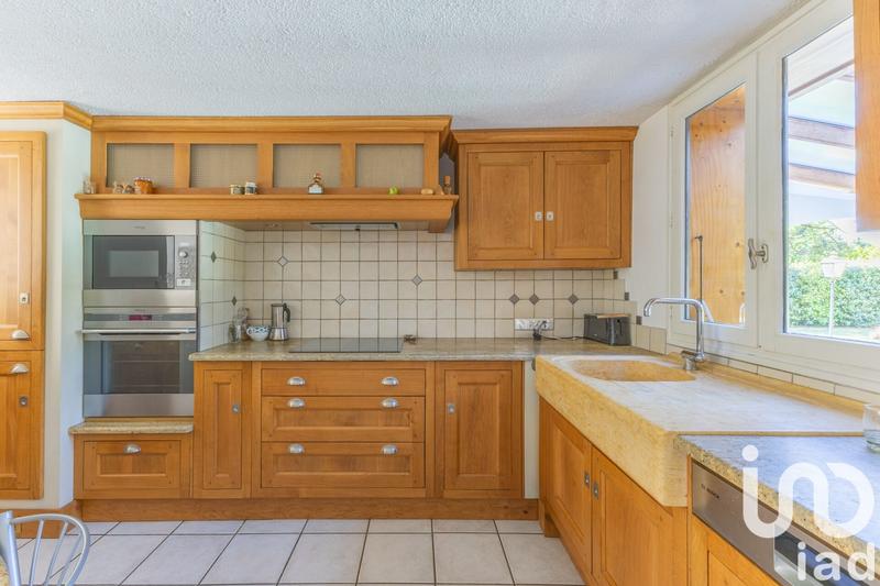 Maison - 267 m² - 6 pièces