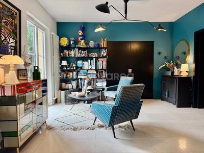 Villa - 285 m² - 8 pièces