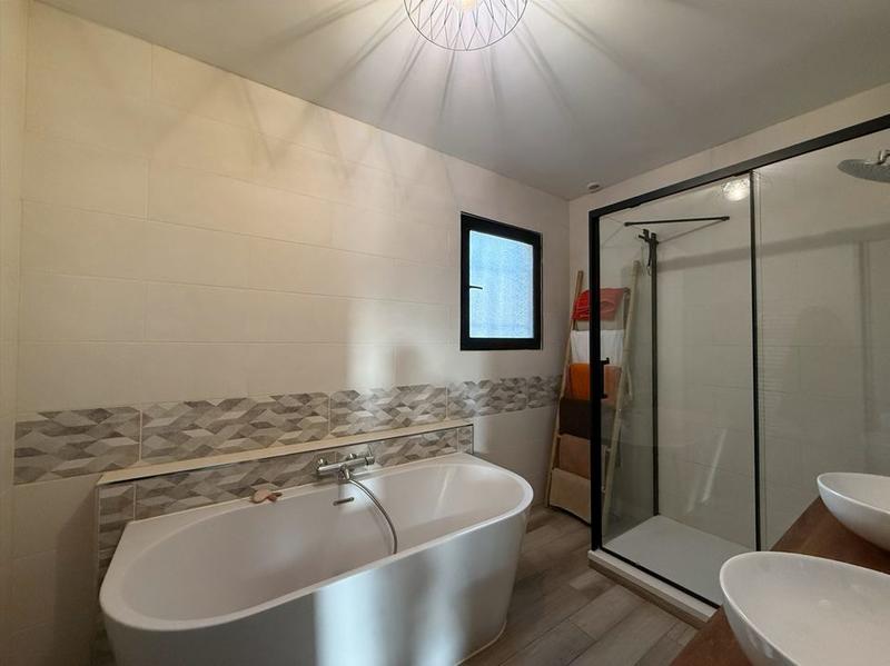 Maison - 160 m² - 7 pièces