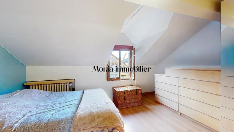 Pavillon - 160 m² - 7 pièces