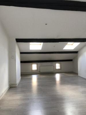 Appartement - 65 m² - 2 pièces