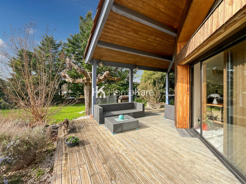 Maison - 200 m² - 5 pièces