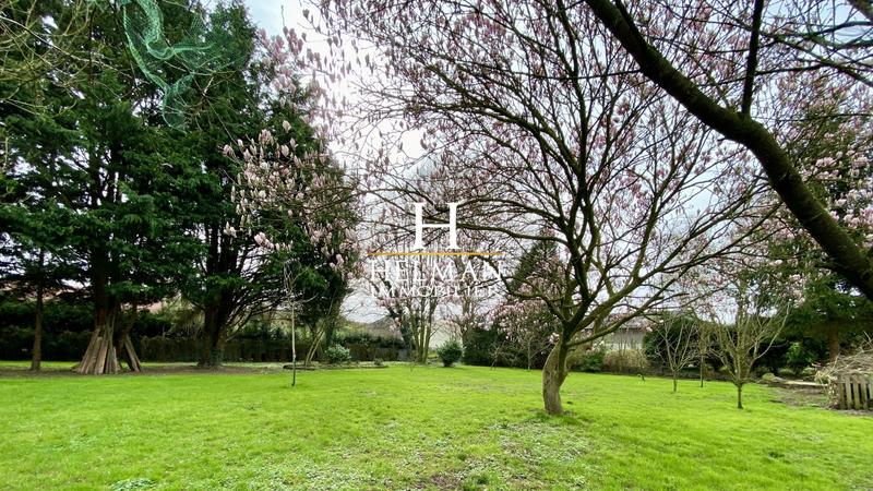 Maison - 185 m² - 6 pièces