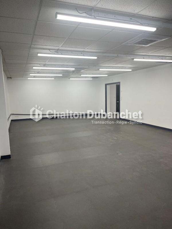 Local d'activités - 360 m²