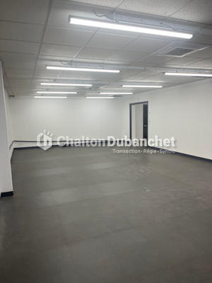 Local d'activités - 360 m²