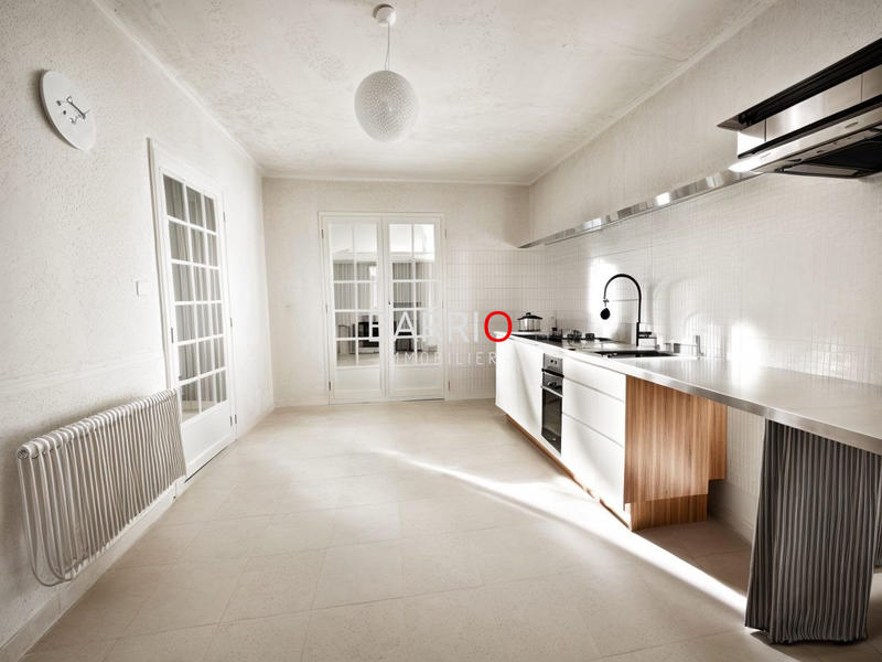 Maison traditionnelle - 122 m² - 5 pièces