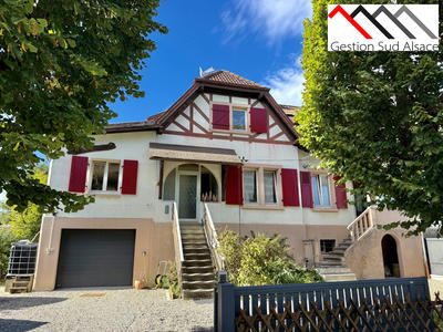 Maison - 166 m² - 8 pièces