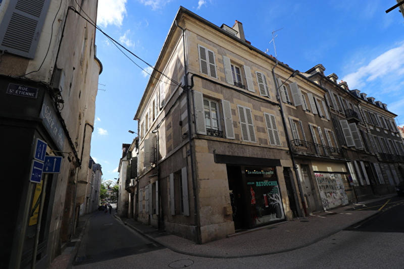 Immeuble - 200 m² - 10 pièces