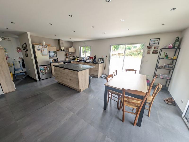 Maison - 90 m² - 3 pièces