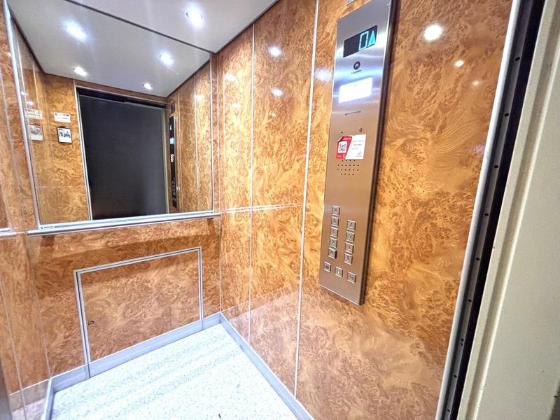 Appartement - 80 m² - 3 pièces